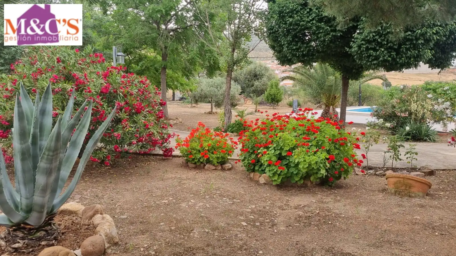 Garden of Houses for sale in Hinojosas de Calatrava  with Air Conditioner, Heating and Private garden