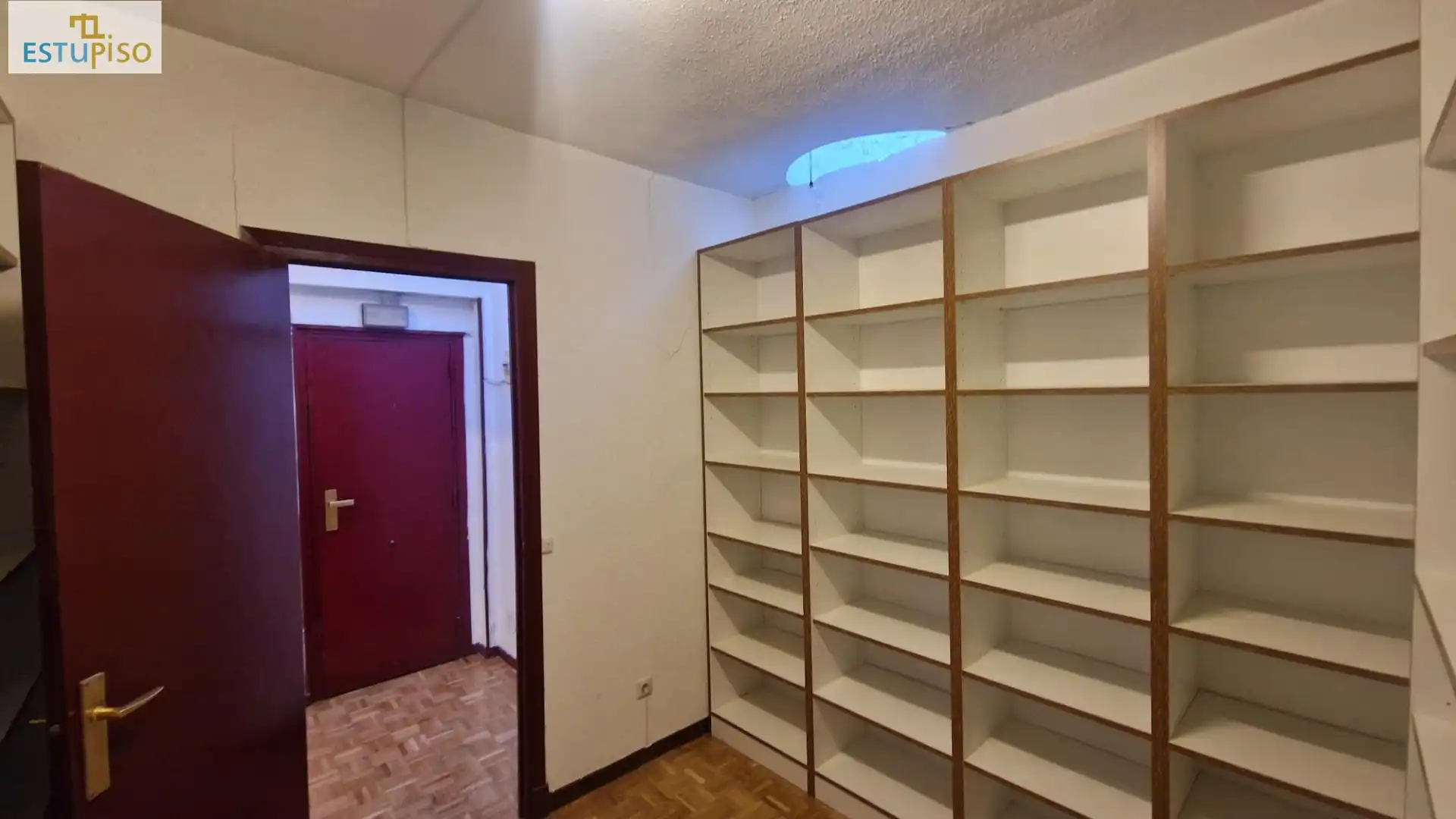 Büro zum Verkauf in Vitoria - Gasteiz mit Möbliert