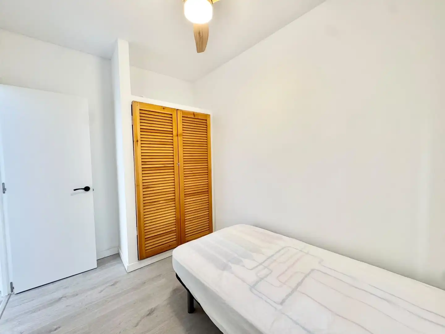 Bedroom of Apartments for rent in Torrevieja  with Air Conditioner, Heating and Terrace