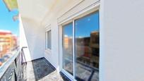 Exterior view of Flat to rent in Paterna  with Terrace