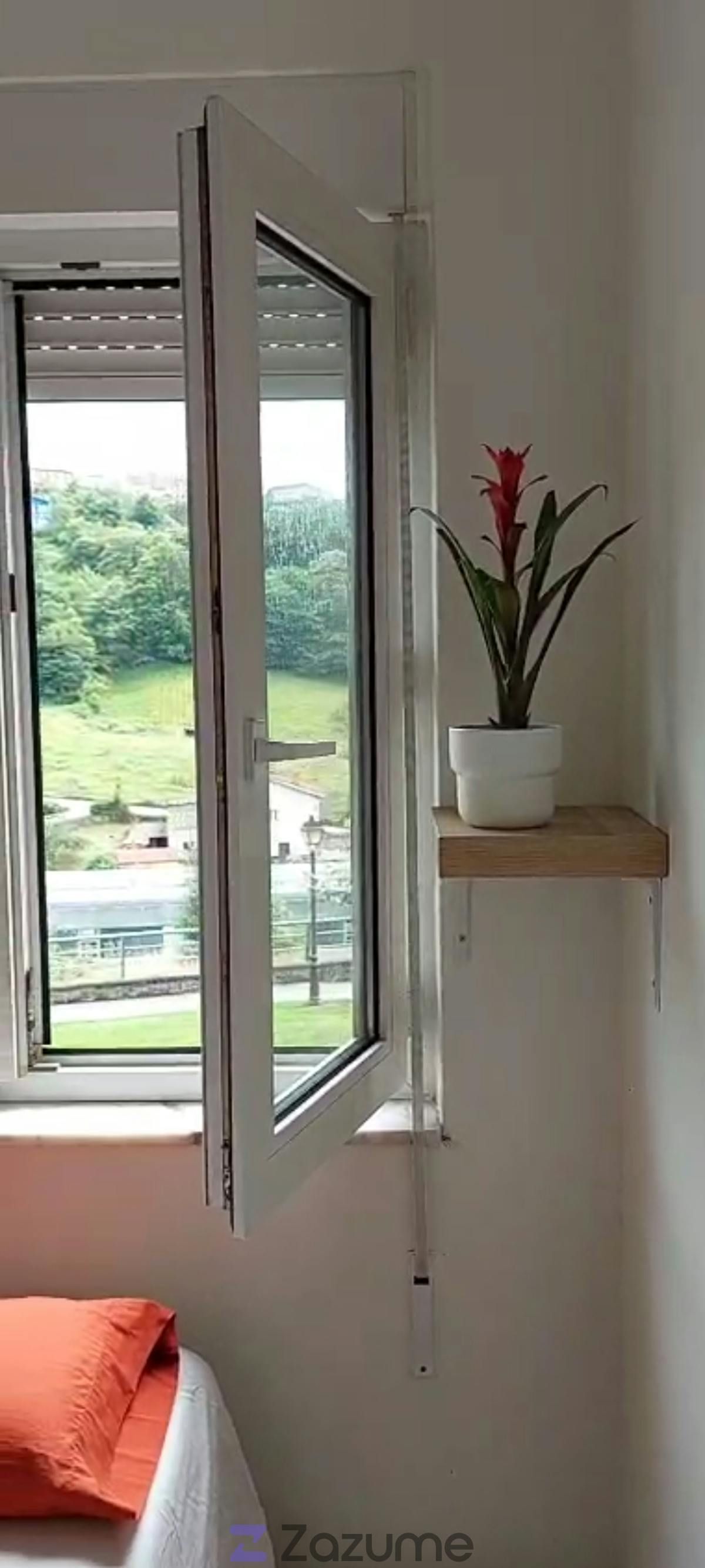 Terrassa de Pis de lloguer en Siero amb Parquet, Moblat i Forn