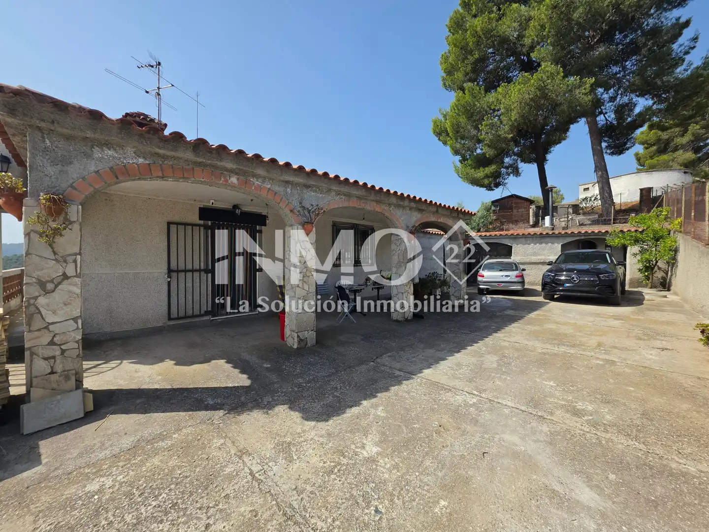Aparcament de Casa o xalet en venda en Sant Andreu de la Barca amb Aire condicionat, Calefacció i Jardí privat