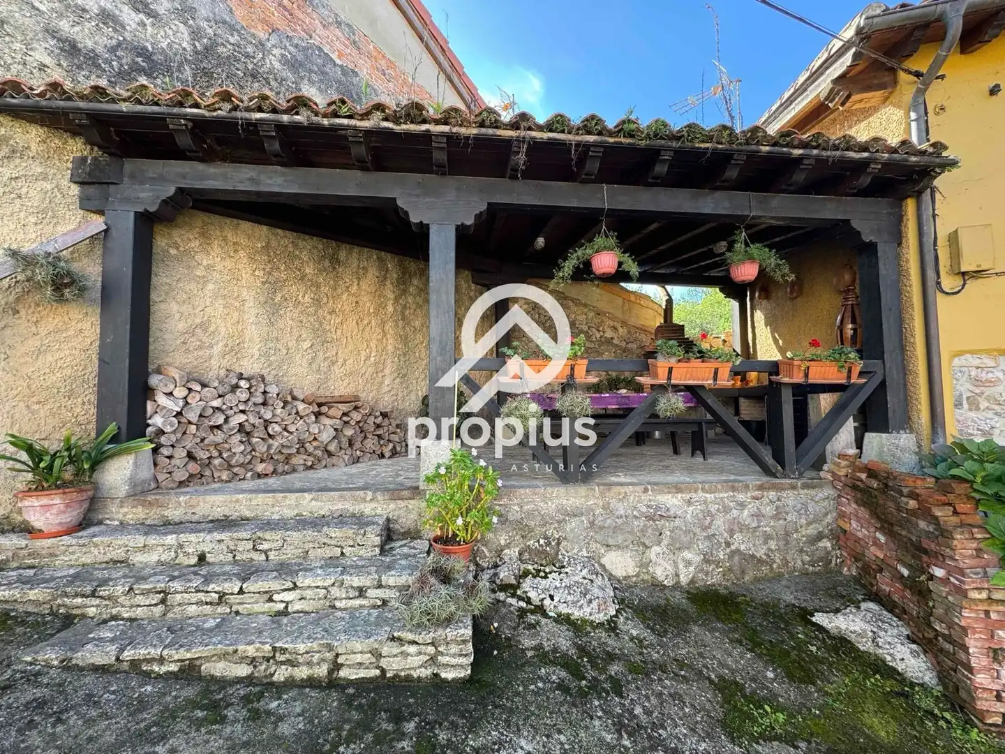 Terrace of Houses for sale in Llanes  with Heating, Private garden and Parquet flooring