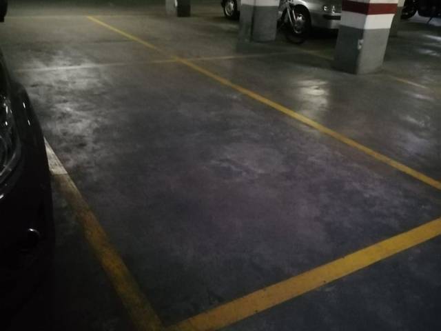 Garaje en Alquiler en Plaça d'Hondures, 11 en Ciutat Jardí