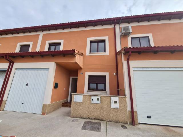 Piso en Venta en LA BARRERA en Garcillán