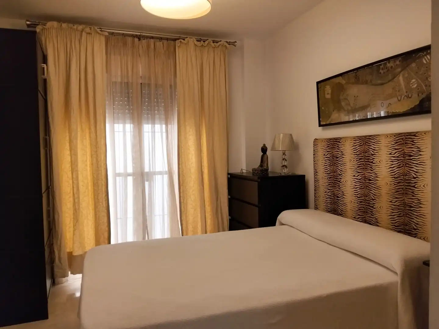 Dormitori de Apartament de lloguer en Málaga amb Moblat