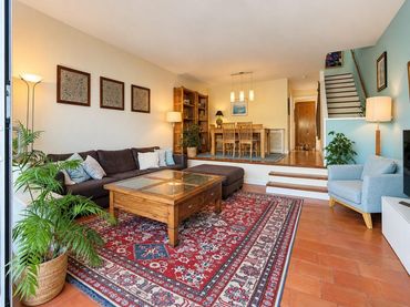 Casa aparellada amb piscina en venda a Calle Calle Emilio Coll