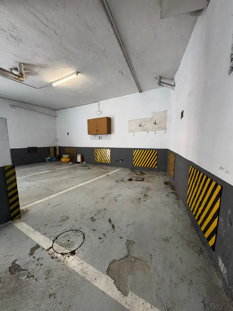 Parkplatz von Garage zur Miete in Barakaldo 