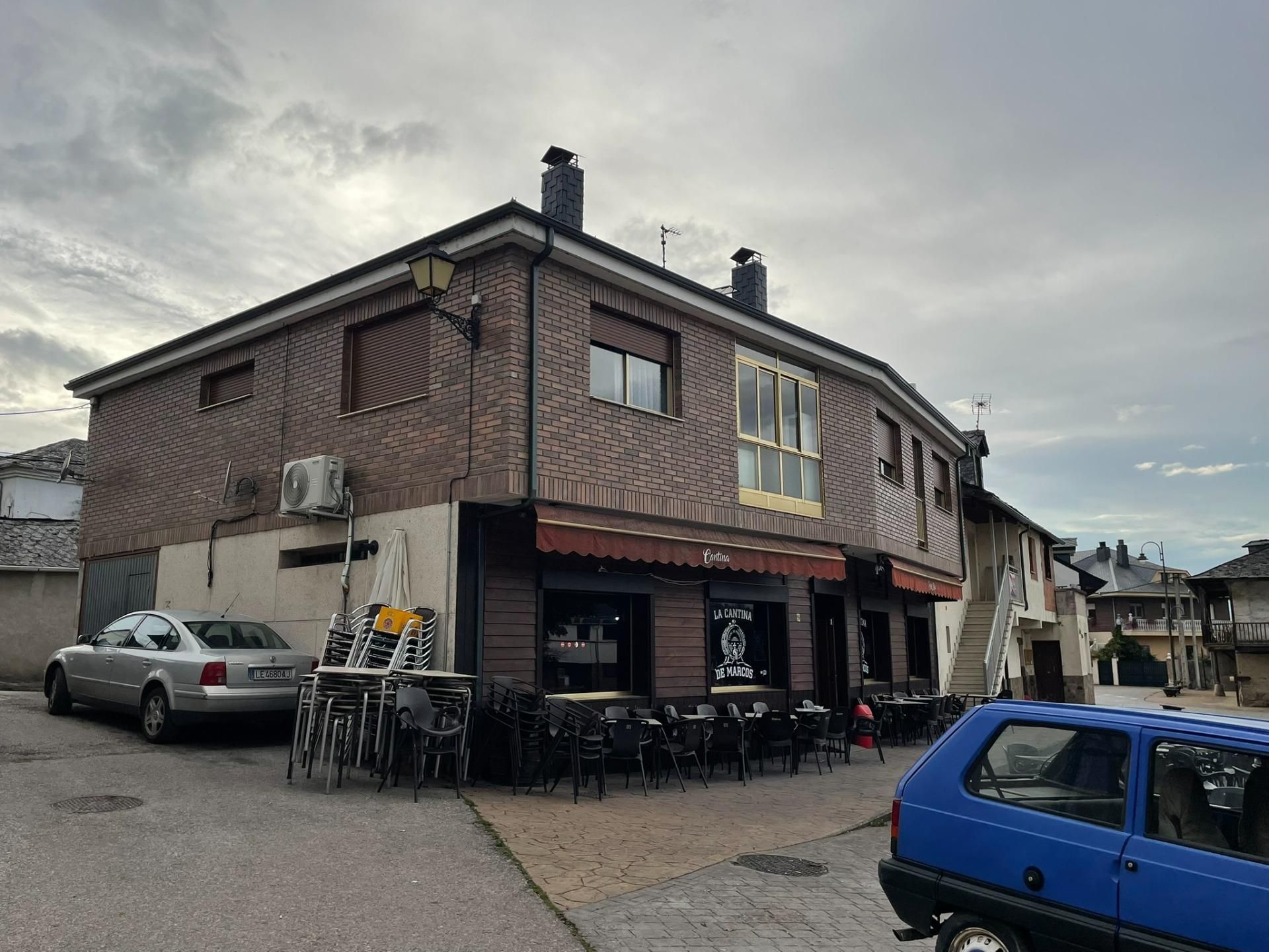 Vista exterior de Casa o xalet en venda en Ponferrada amb Calefacció