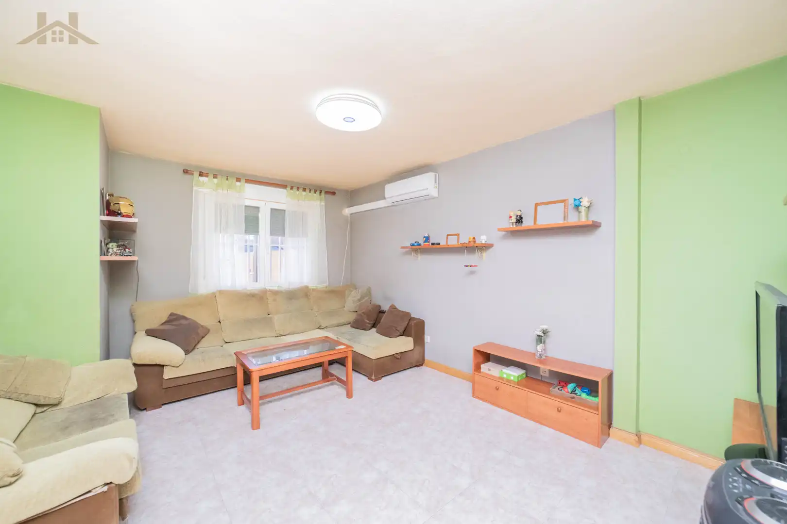 Living room of Detached homes for sale in Ugena  with Air Conditioner, Heating and Private garden