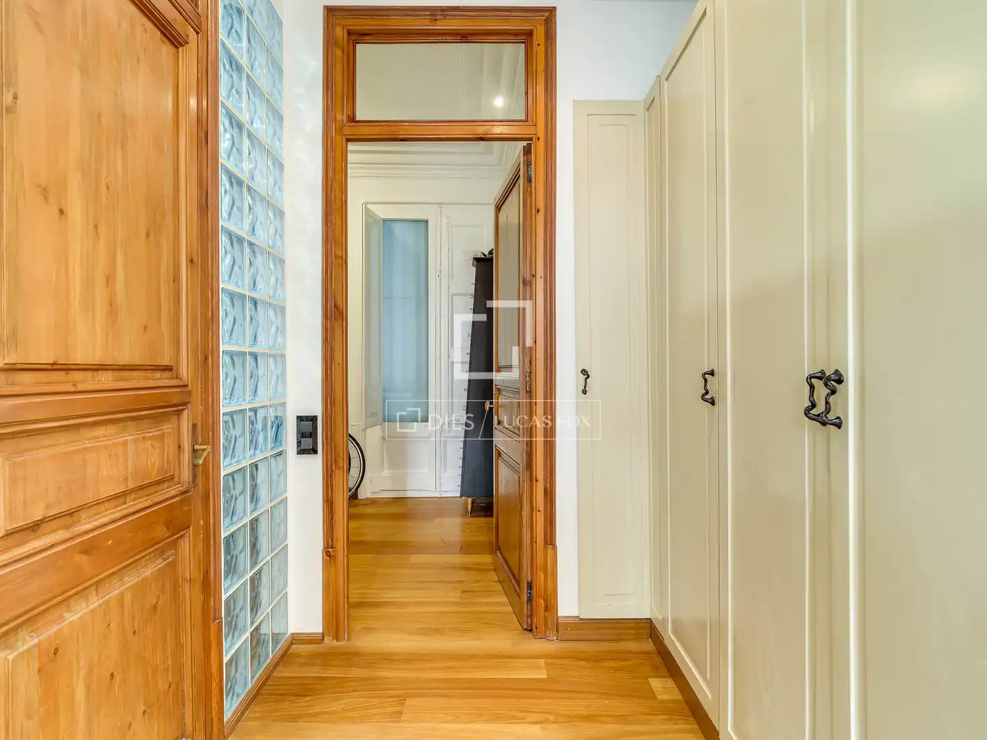 Piso en venta en Barcelona con Aire acondicionado, Calefacción y Terraza