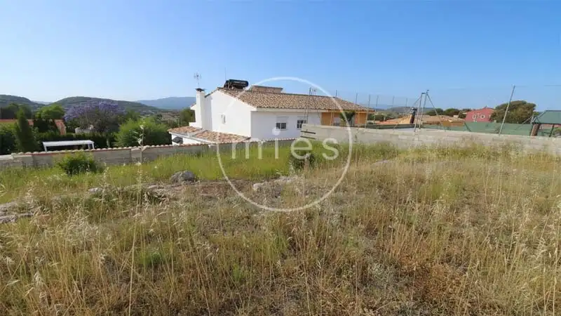 Casa o xalet en venda en Montserrat amb Jardí privat i Piscina