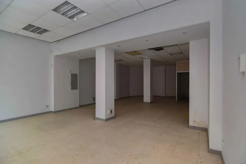 Local comercial en venda a C/ Camp del Mar, imagen 7