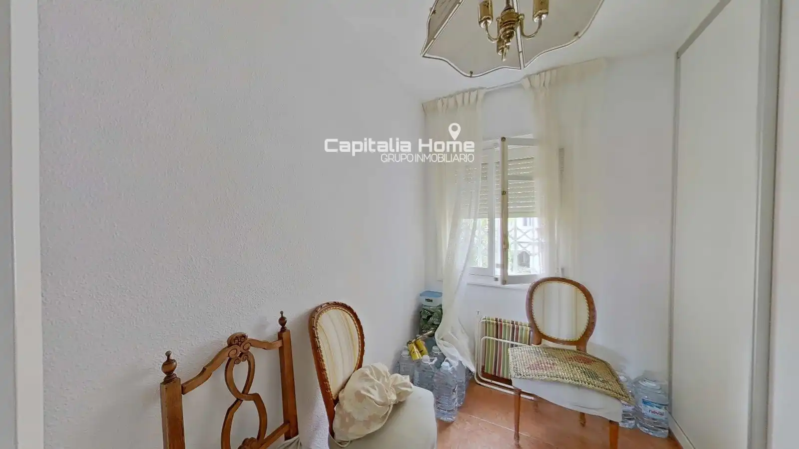Habitación de Piso en venta en Alicante / Alacant con Aire acondicionado, Calefacción y Amueblado