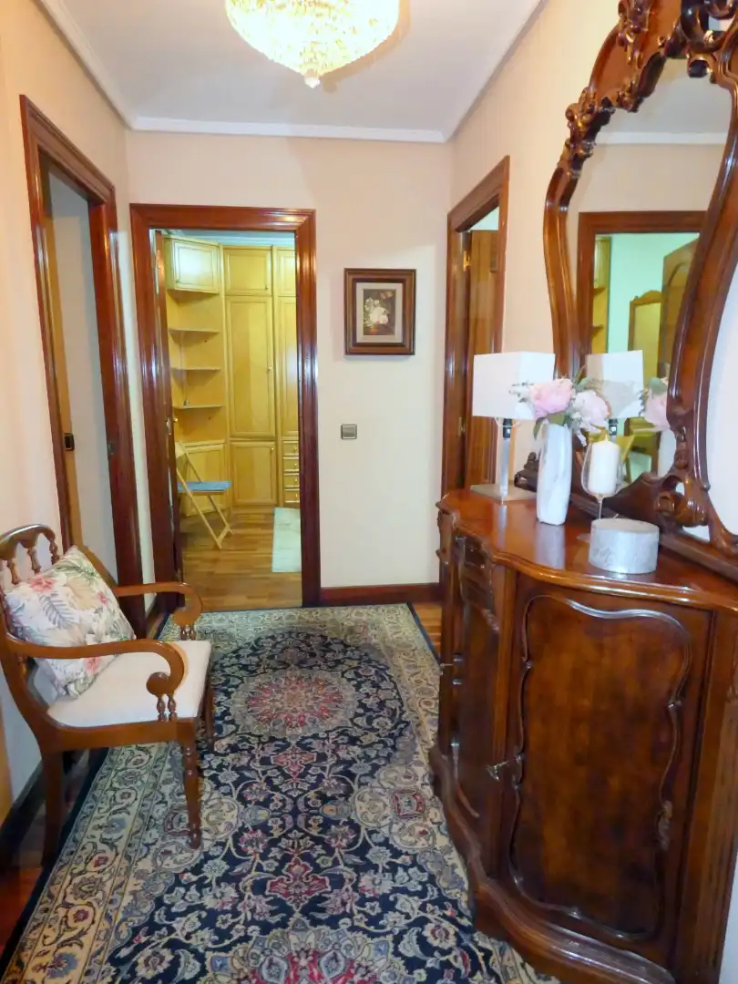 Flat for sale in Karmelo Kalea, Santutxu - Basarrate