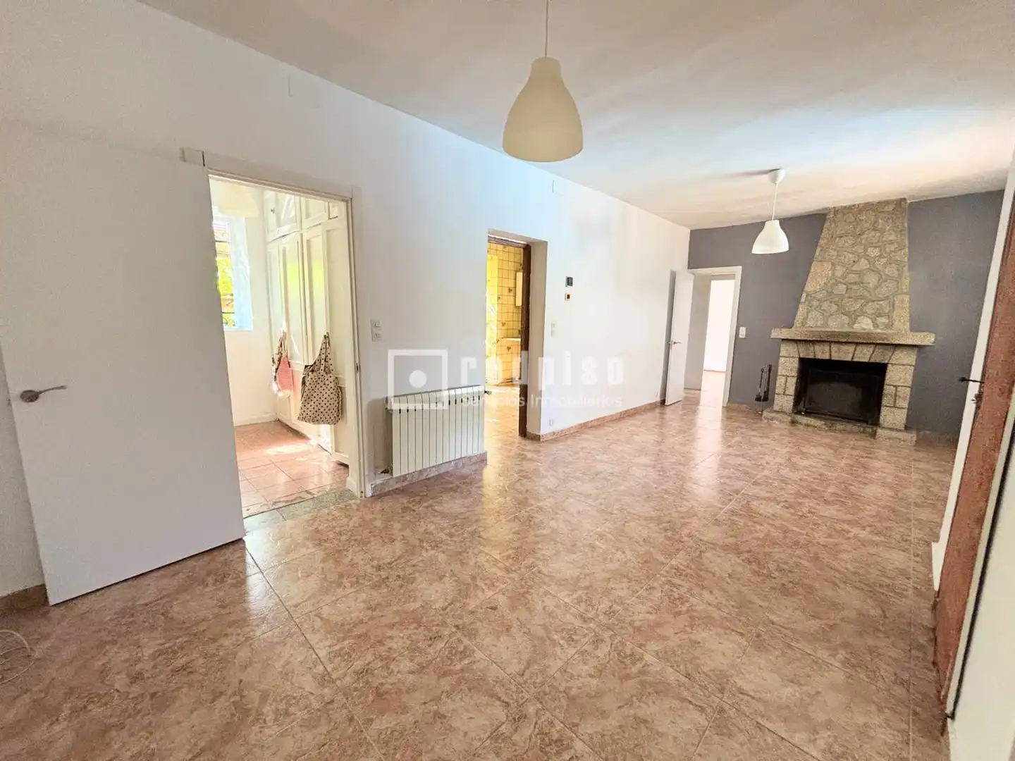 Sala d'estar de Casa o xalet de lloguer en Colmenar Viejo amb Calefacció, Terrassa i Alarma