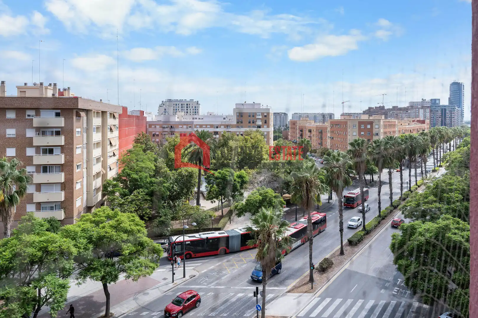 Vista exterior de Apartament en venda en Valencia amb Aire condicionat i Balcó