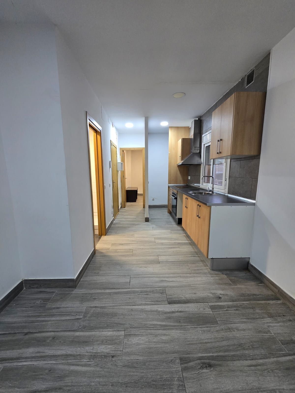 Kitchen of Planta baja for sale in Badalona