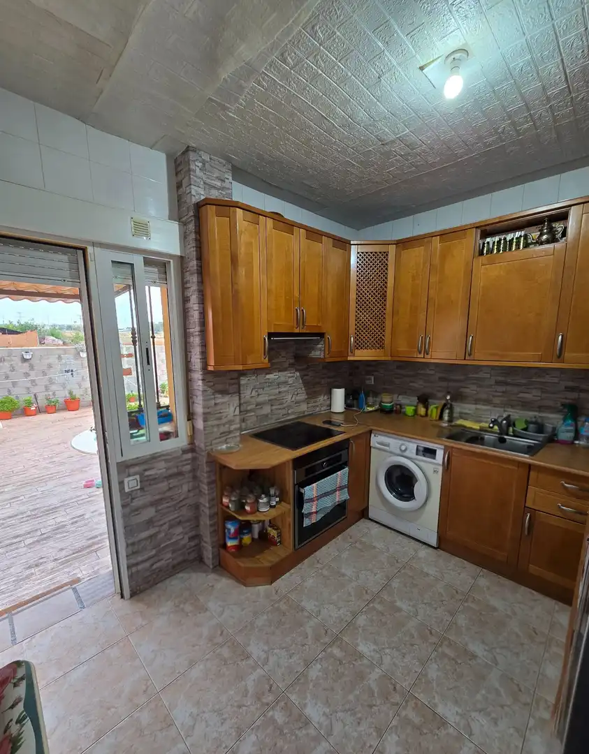 Casa amb piscina en venda a Yuncler, imagen 9