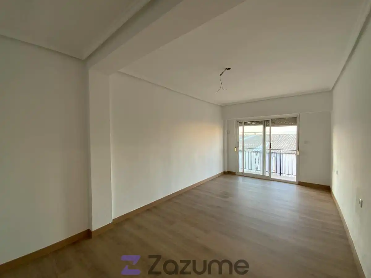 Flat with terrace to rent in Carrer Constitució, imagen 5