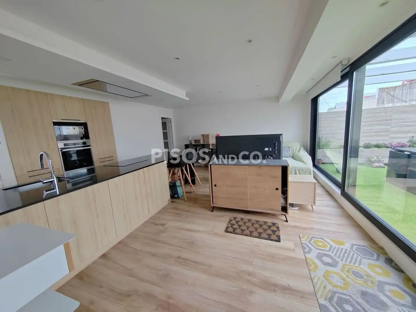 Piso en venta en A Coruña Capital  con Terraza y Trastero