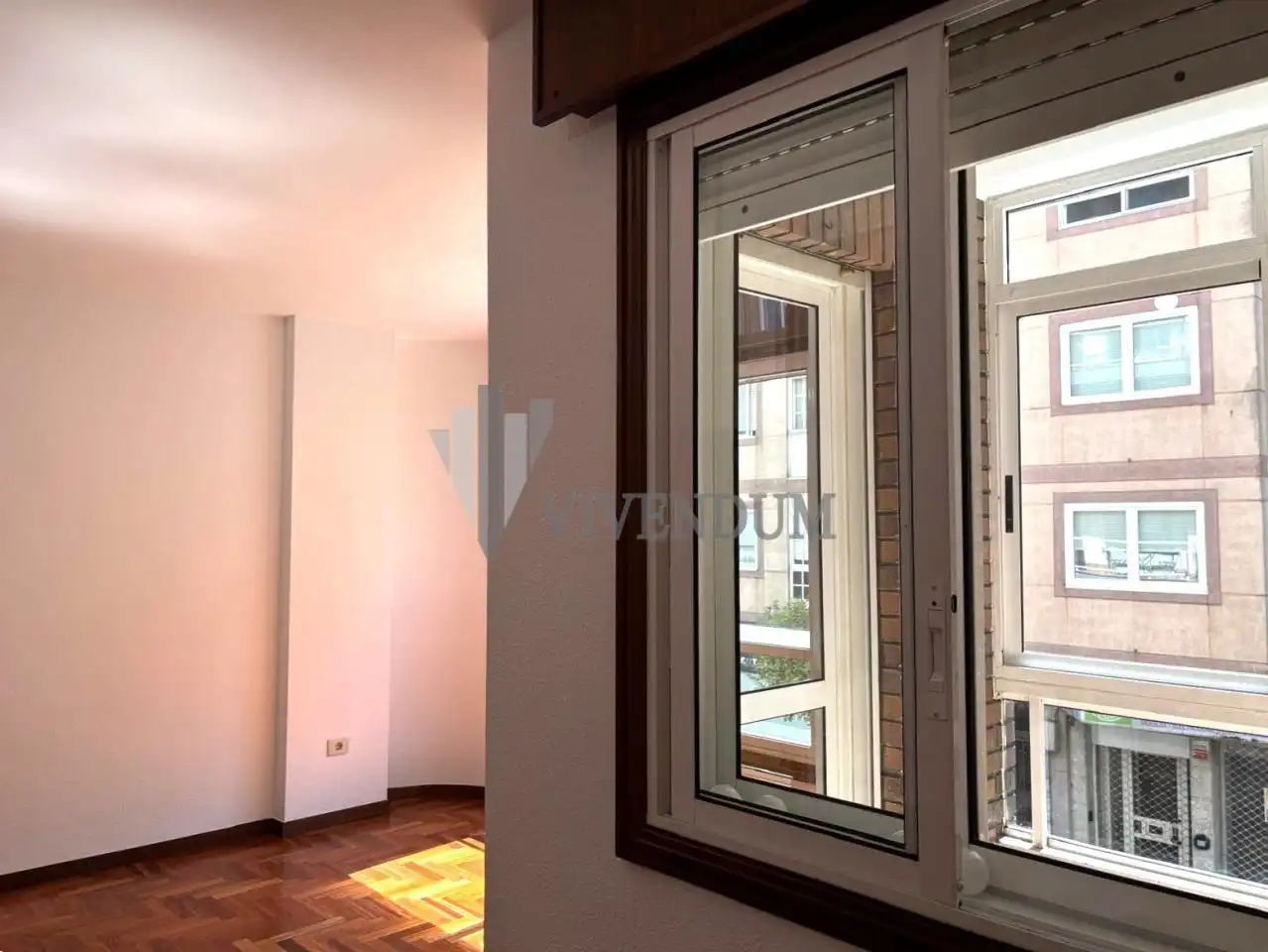 Habitación de Piso de alquiler en Vigo  con Calefacción, Parquet y Terraza