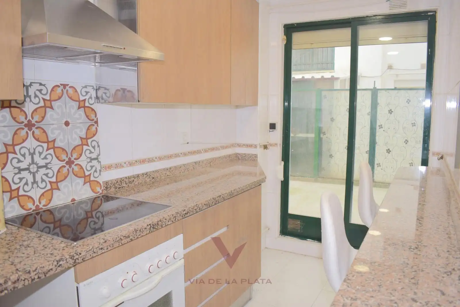 Kitchen of Flat for rent in Salamanca  with Heating, Oven and Washing machine