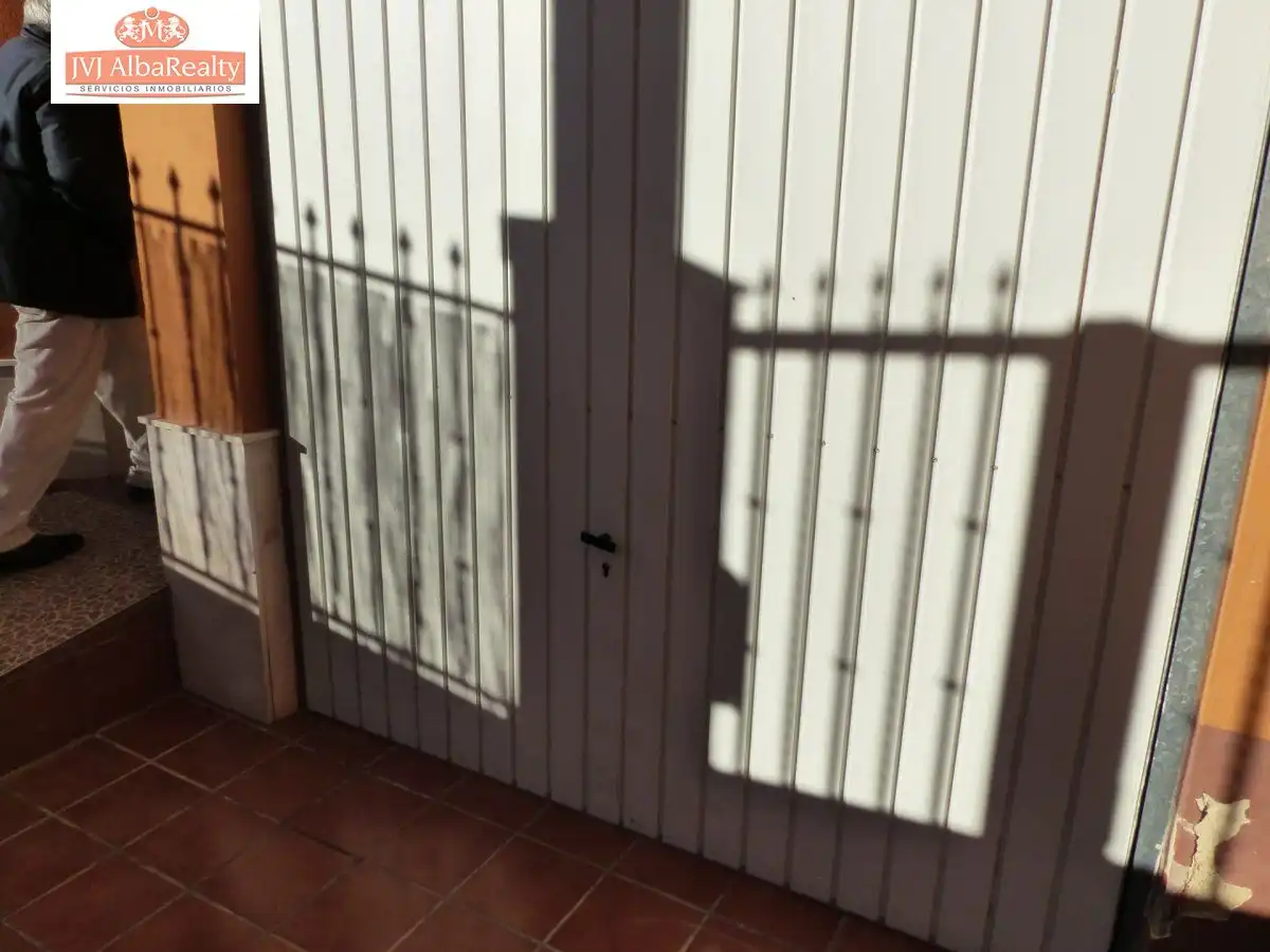 Vista exterior de Casa adosada en venta en Albacete con Calefacción y Balcón