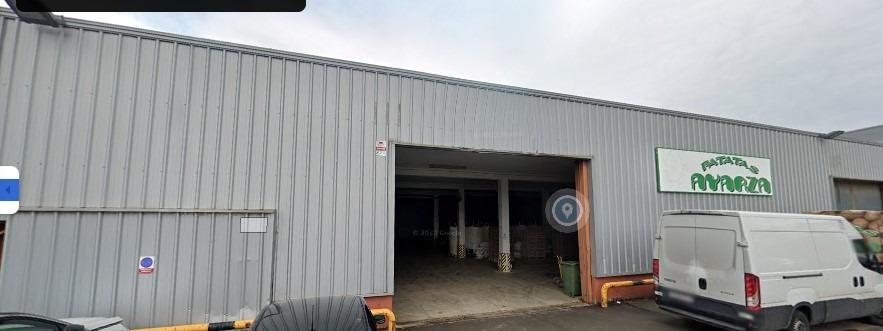 Vista exterior de Nau industrial en venda en Torrelavega  amb Calefacció