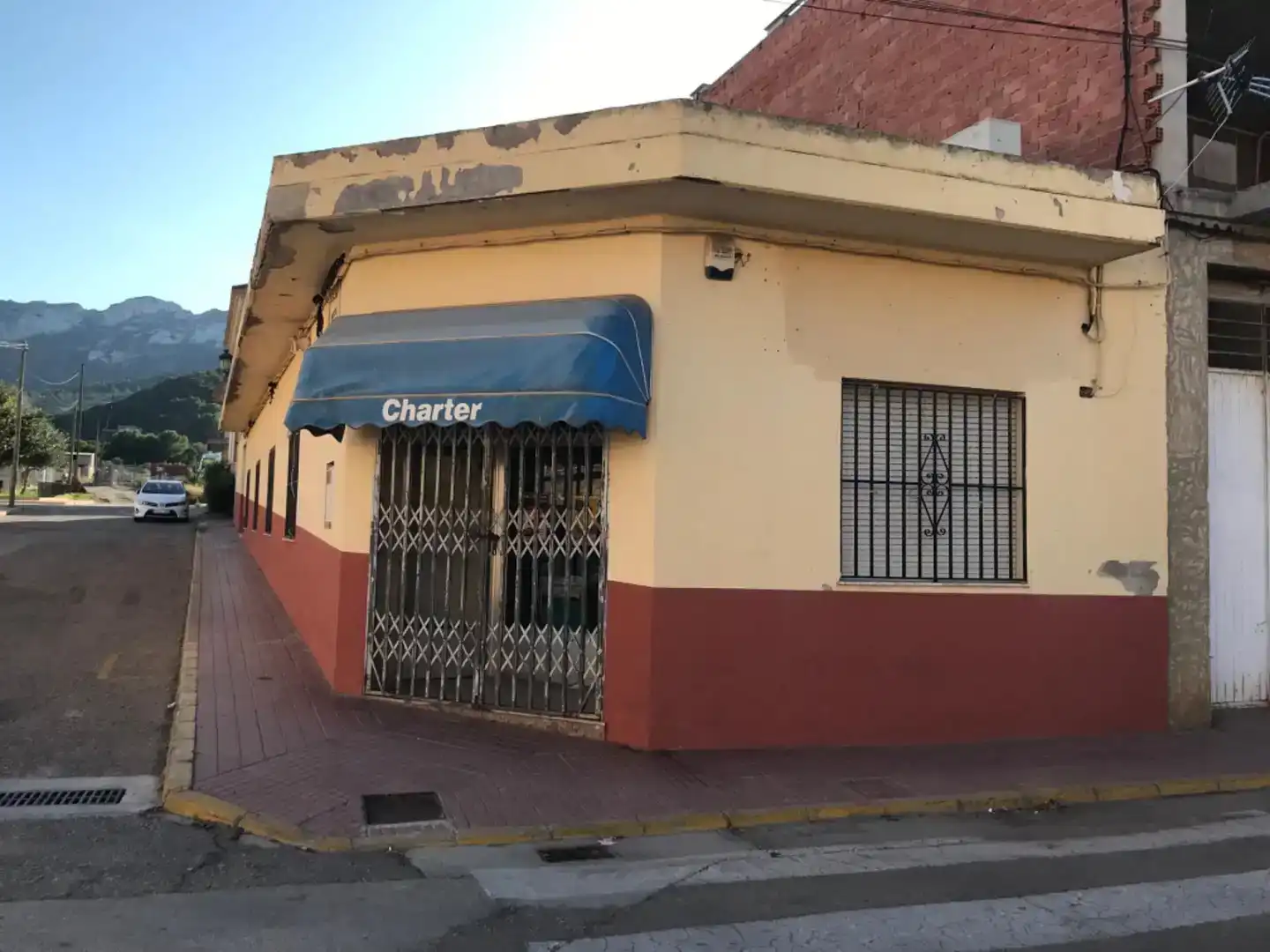 Exterior view of Commercial properties for rent in Llaurí  with Air Conditioner