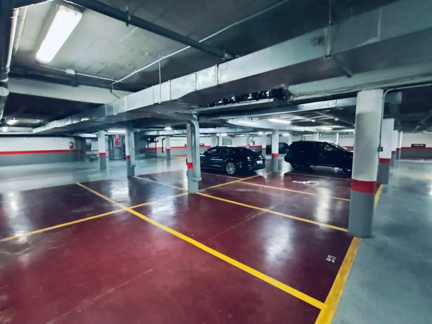 Parkplatz von Garage zur Miete in Zaragoza