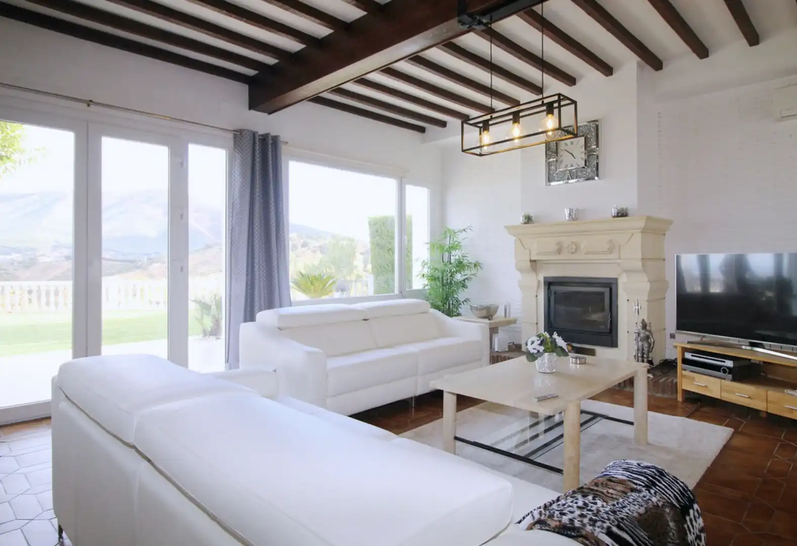 Living room of Houses for sale in Coín  with Air Conditioner, Heating and Private garden