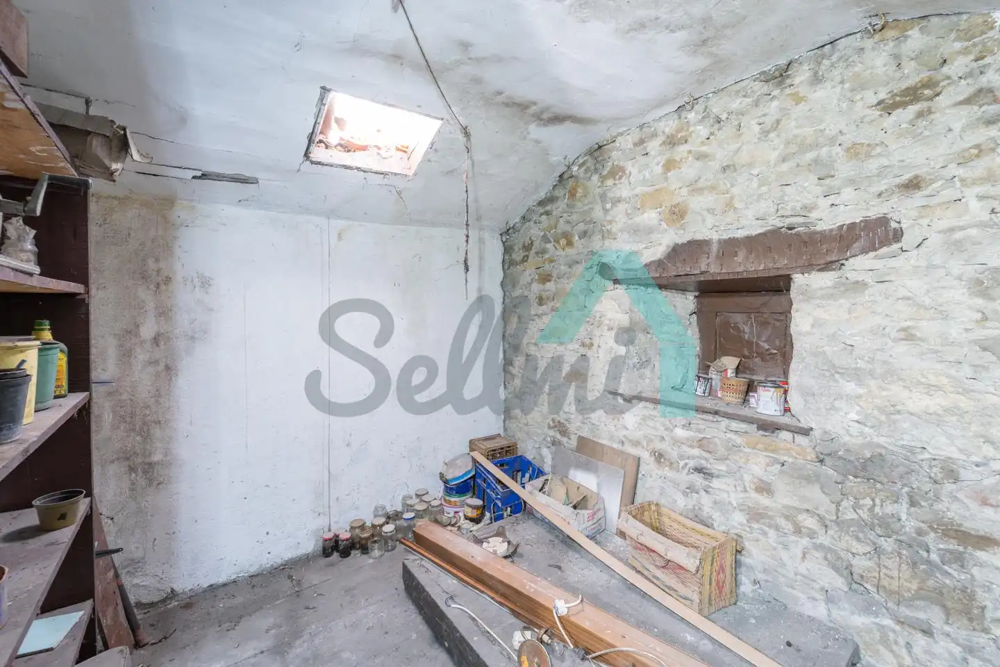 Casa adosada en venta en Quirós con Parquet y Trastero