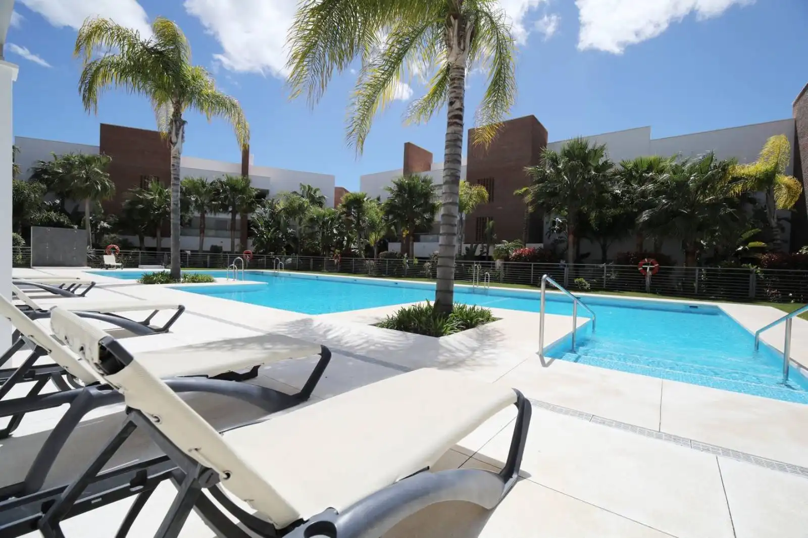 Apartamento con piscina en venta en Calle Los Arqueros 24, imagen 20