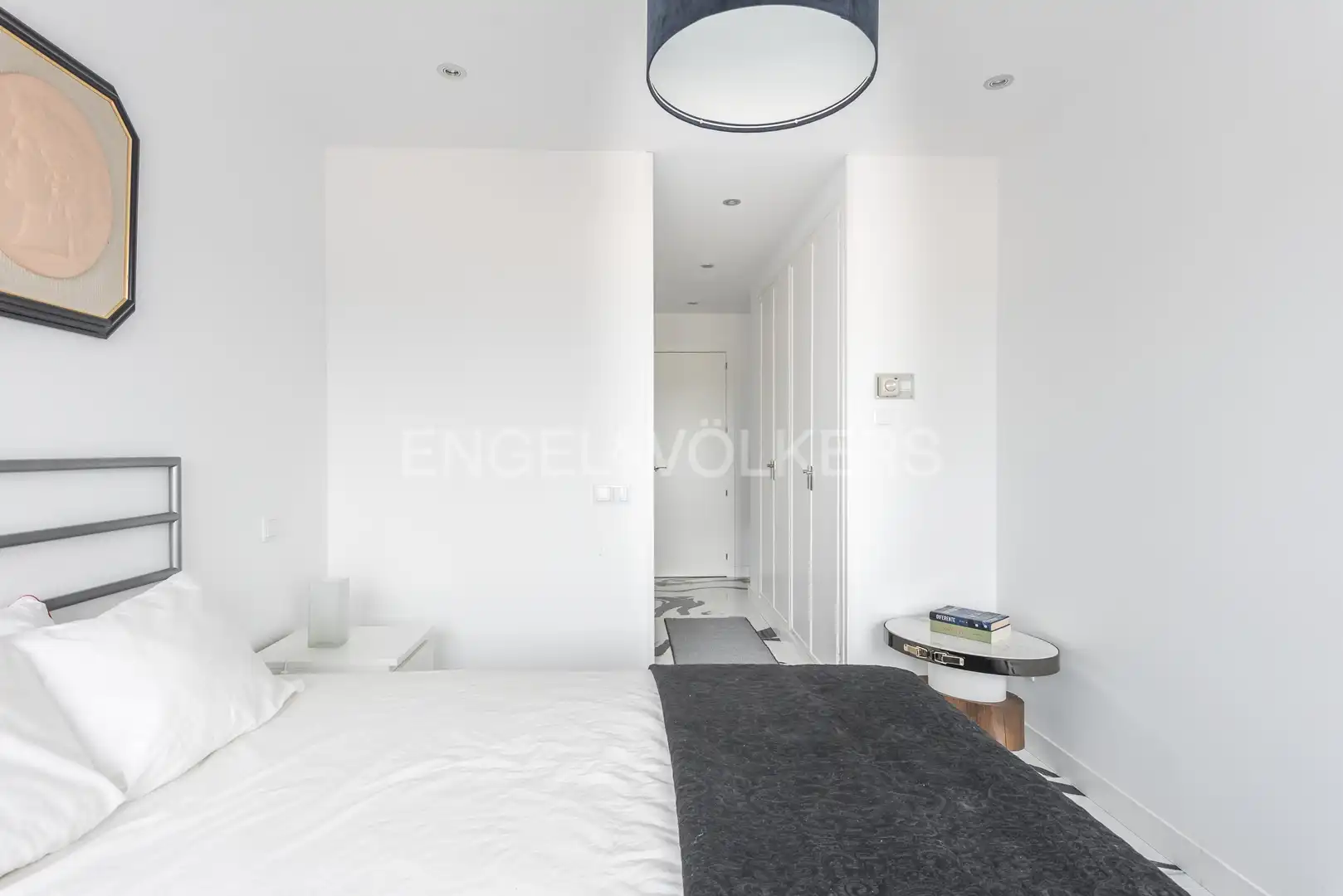 Schlafzimmer von Wohnung zur Miete in Madrid mit Klimaanlage, Heizung und Möbliert