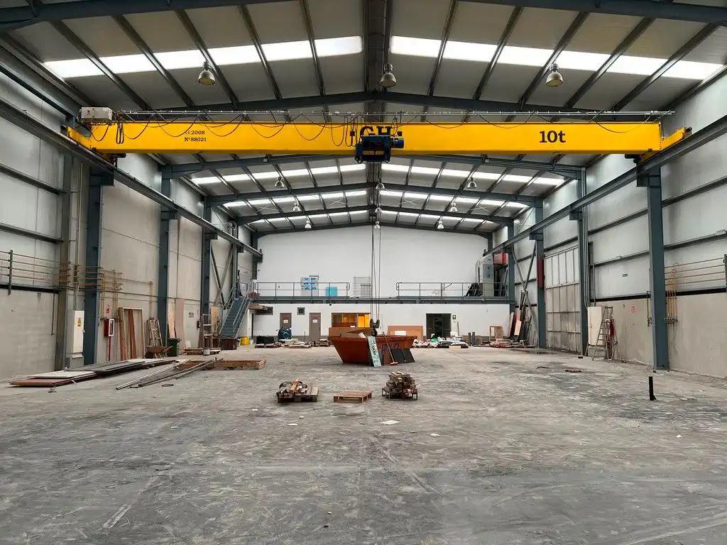 Industrial building with lift for sale in Rúa Jesús Fernández Pita, imagen 3