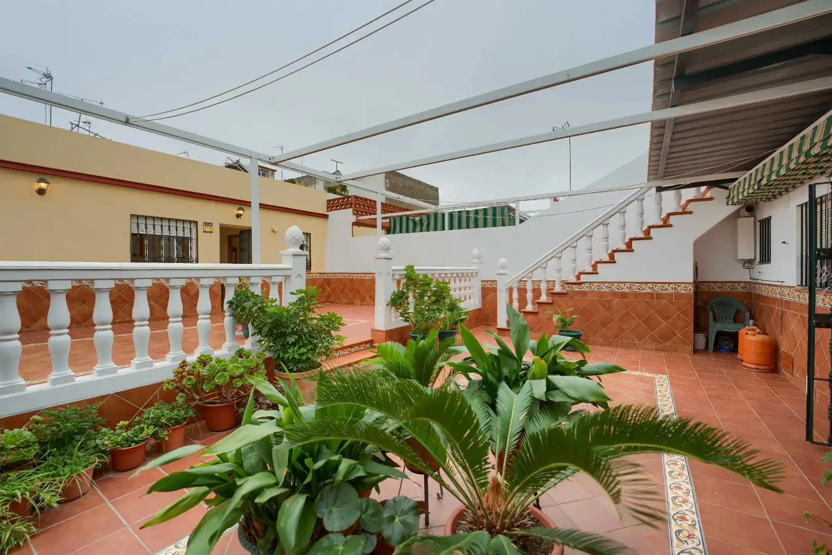 Terraza de Casa adosada en venta en Mairena del Aljarafe con Aire acondicionado, Calefacción y Jardín privado