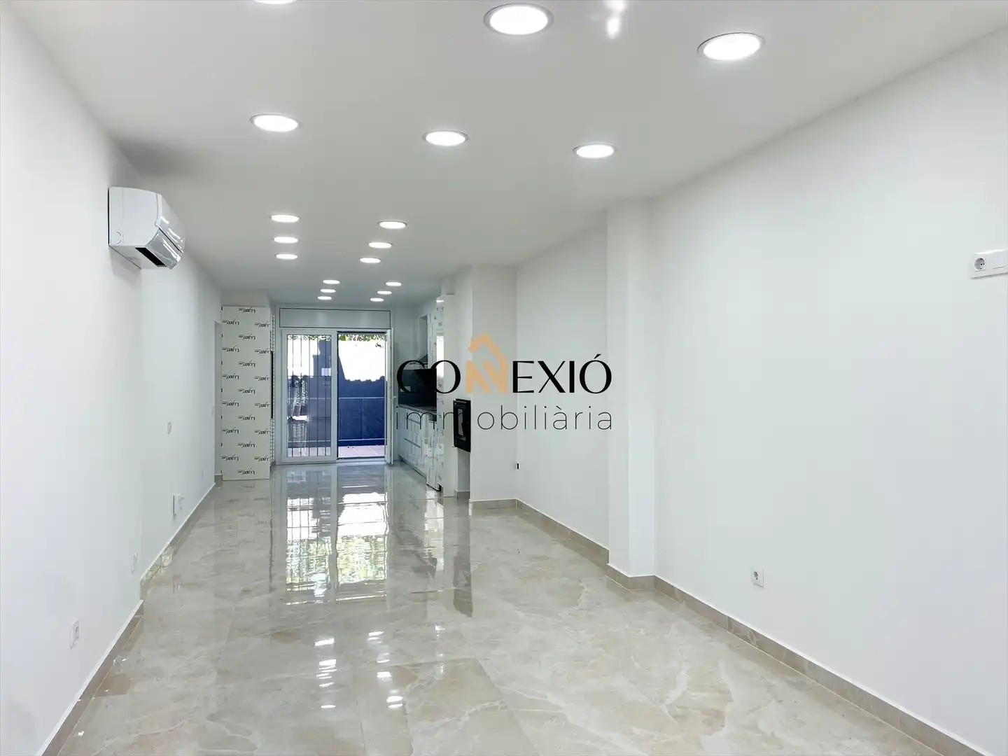 Planta baja en venta en Sarrià de Ter con Aire acondicionado, Calefacción y Terraza