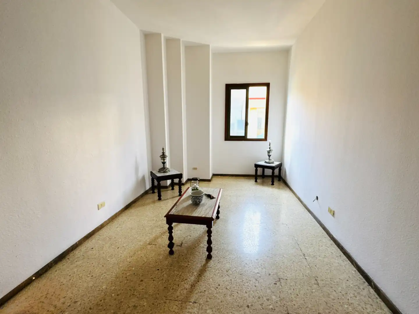 Sala d'estar de Pis en venda en Las Palmas de Gran Canaria amb Traster i Balcó