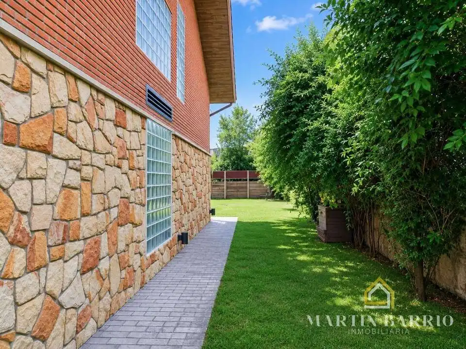 Vista exterior de Casa o chalet en venta en Muskiz con Aire acondicionado, Calefacción y Jardín privado