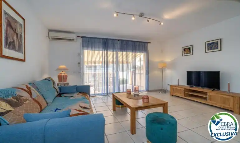 Casa aparellada amb piscina en venda a Muga - Gran Reserva - Badia, imagen 8