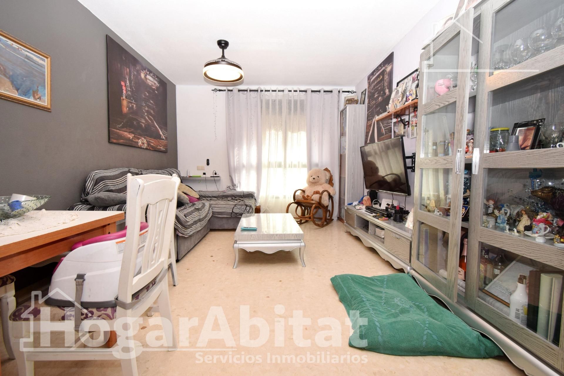 Bedroom of Flat for sale in Montserrat  with Terrace and Storage room