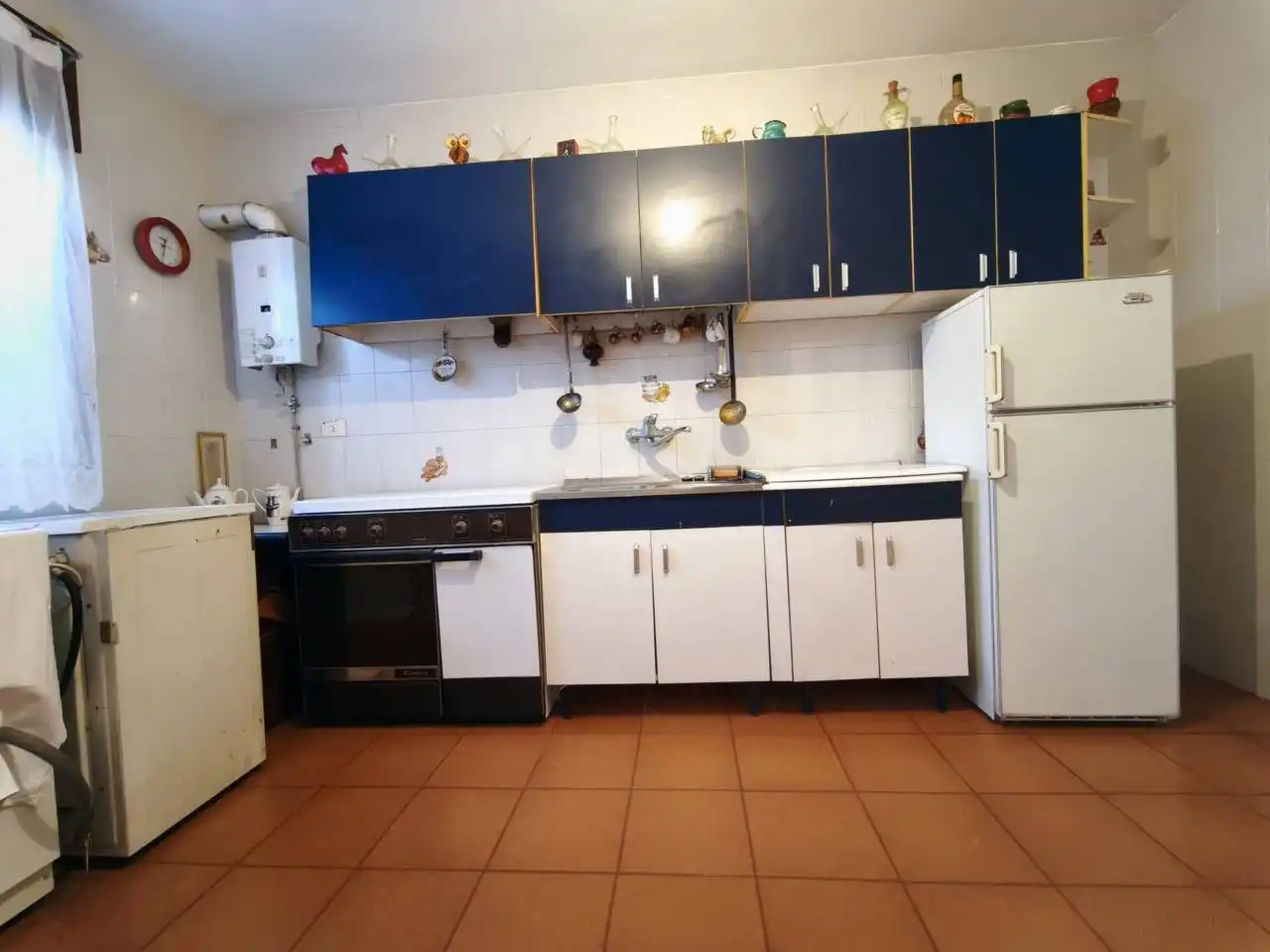 Kitchen of Houses for sale in Pedrosa de Río Úrbel  with Heating and Parquet flooring
