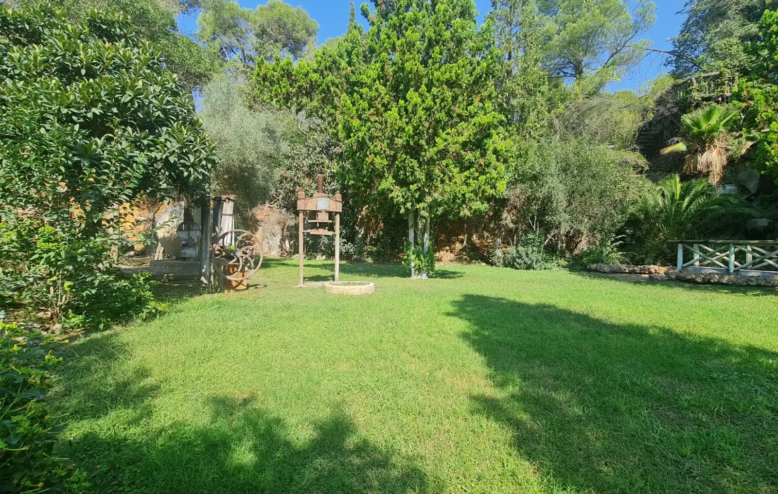 Jardí de Casa o xalet en venda en Montcada i Reixac amb Aire condicionat, Calefacció i Terrassa
