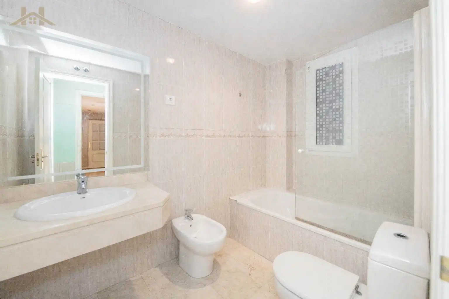 Bathroom of Flat for sale in Humanes de Madrid  with Terrace and Community pool