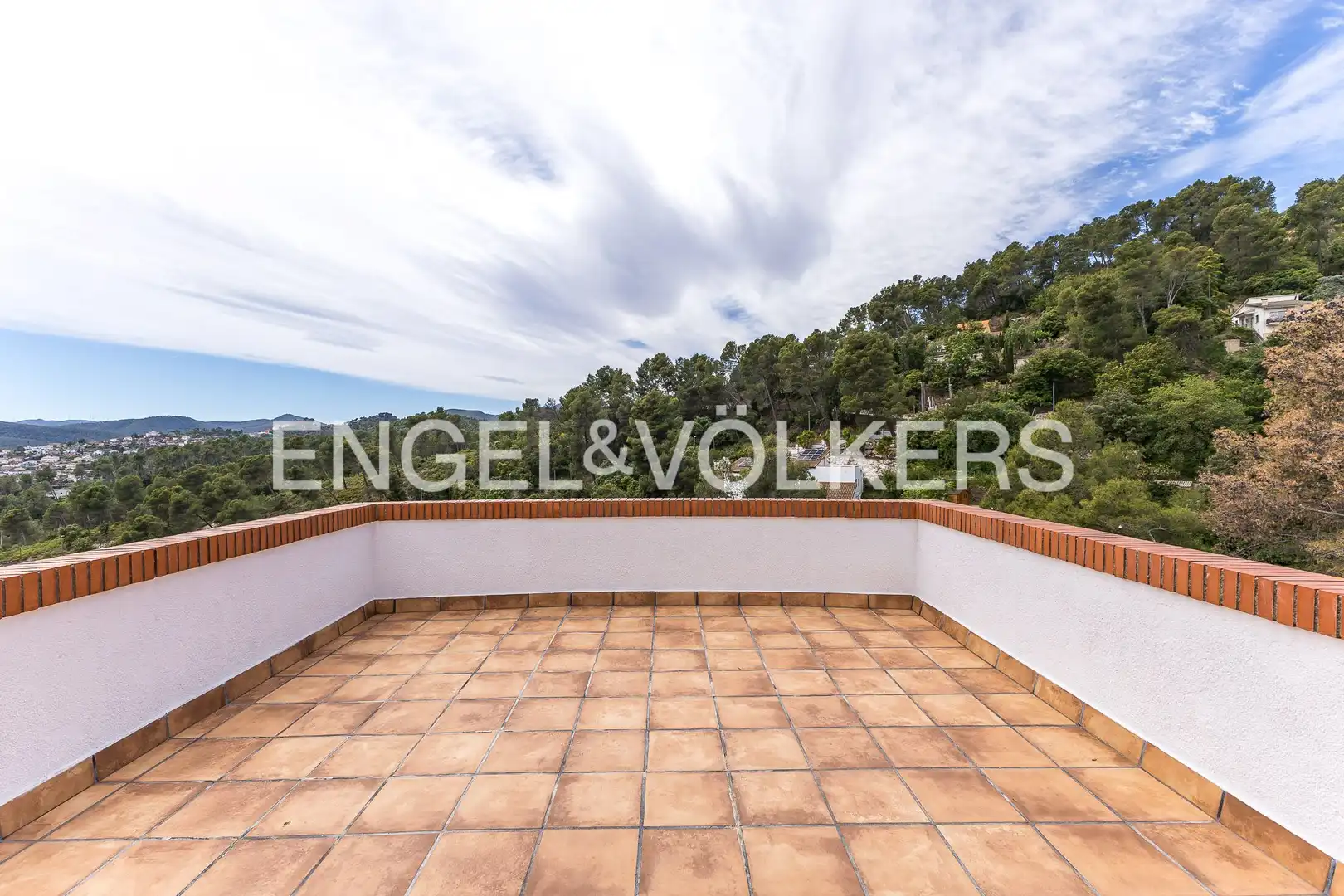 Terraza de Casa o chalet de alquiler en Corbera de Llobregat con Aire acondicionado, Calefacción y Jardín privado