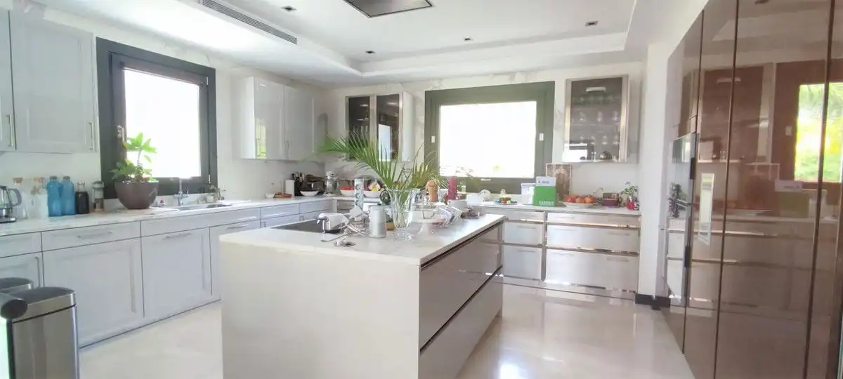Cocina de Casa o chalet en venta en Benahavís con Aire acondicionado, Jardín privado y Terraza