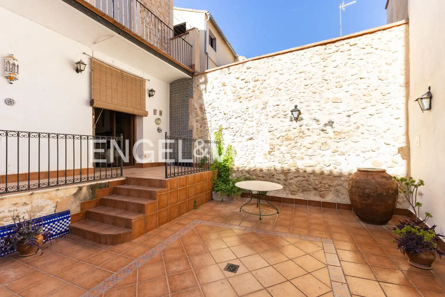 Vista exterior de Casa o xalet en venda en Montesa amb Calefacció, Jardí privat i Traster