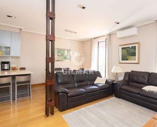 Exterior view of Attic for sale in  Madrid Capital  with Terrace