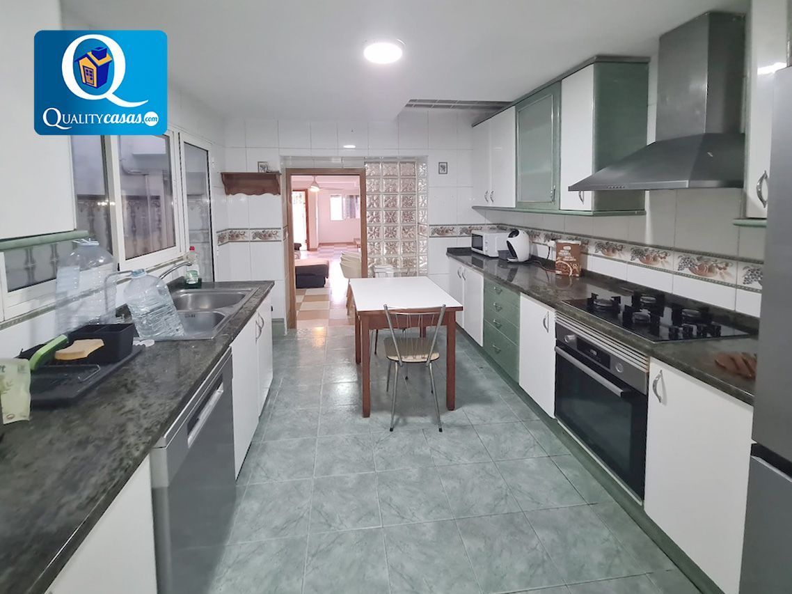 Kitchen of House or chalet for sale in Alicante / Alacant  with Air Conditioner, Terrace and Storage room